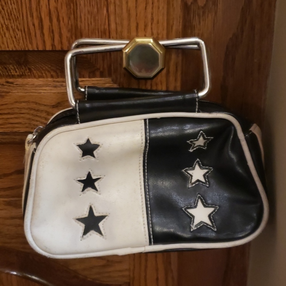 Chateau handheld purse